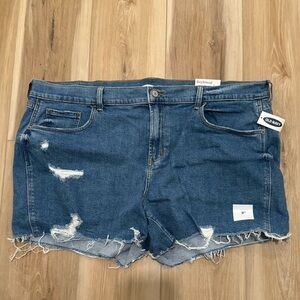 NWT OLD NAVY BOYFRIEND SHORT —  MID-RISE